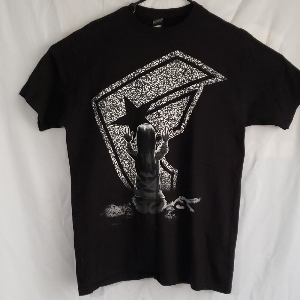 Famous Stars and stripes Poltergeist Scene Size M